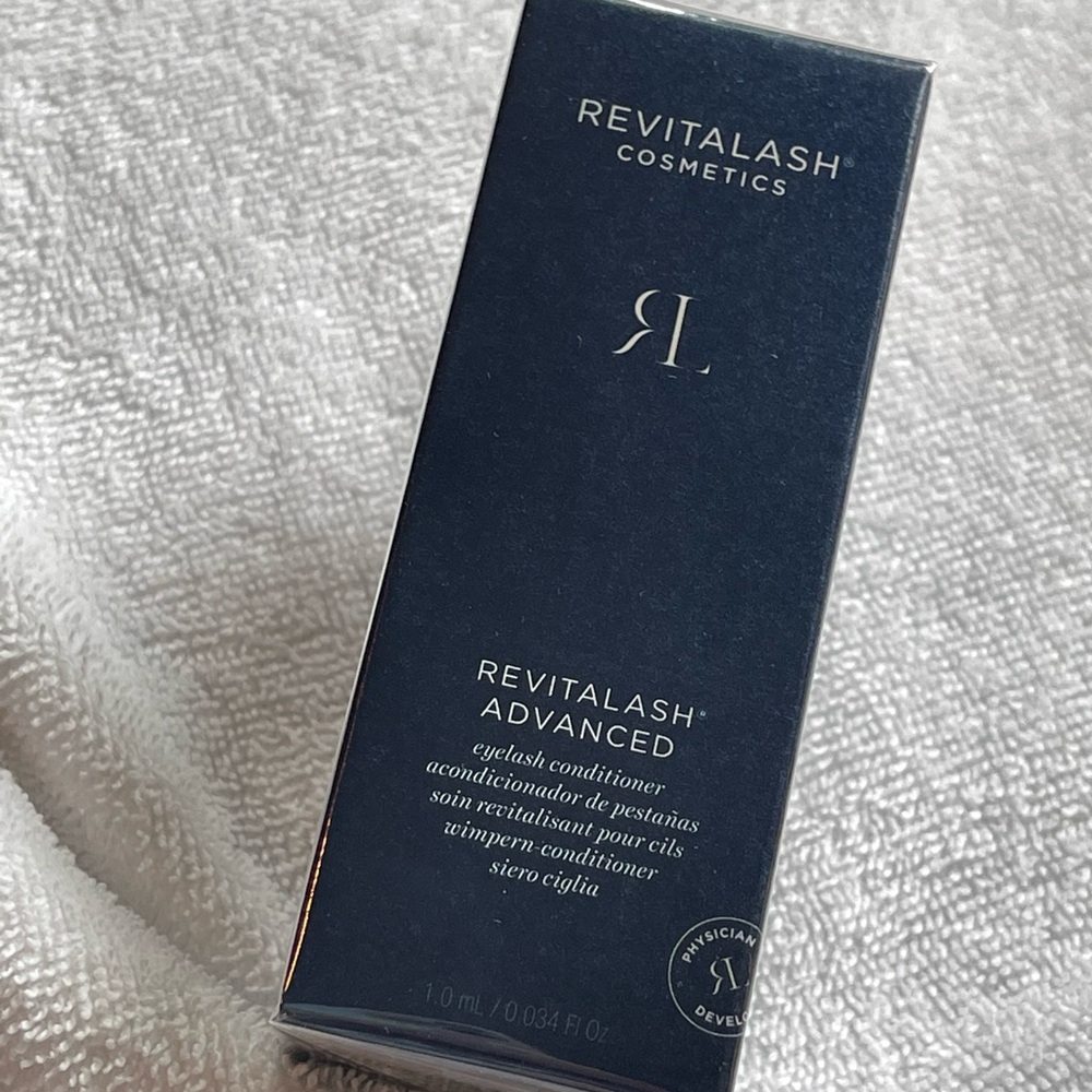 Advanced Eyelash Conditioner - Navy